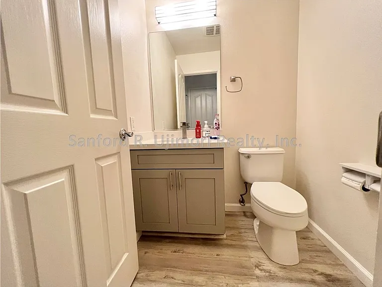 94-1029 Halekapio St — Photo 4