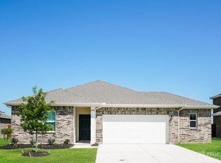 2505 Sanders Creek Dr, Red Oak, TX 75154