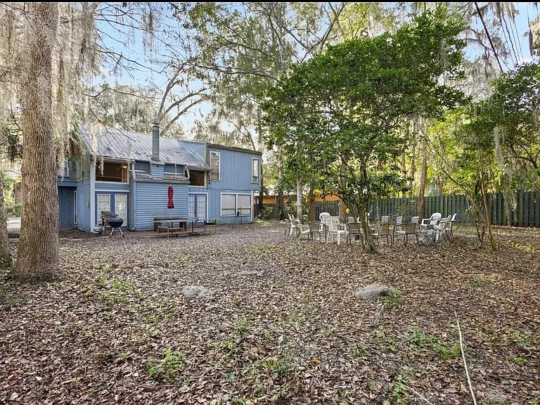 20 NW 24th St — Photo 13
