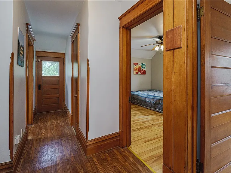 Minnehaha Ave W — Photo 13