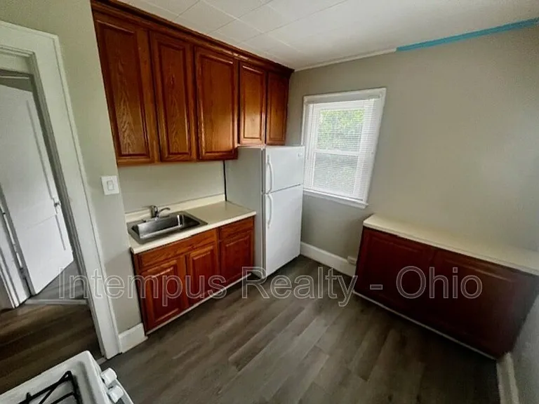 4237 Vine St #3 — Photo 8