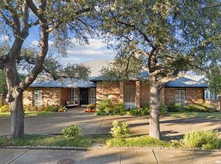 5723 Twin Brooks Dr, Dallas, TX 75252