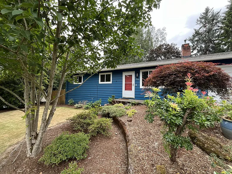 1627 Dodge Way — Photo 3