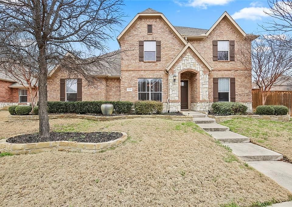 Welcome to 3320 Columbus Drive in Frisco's gated Heritage Lakes neighborhood!