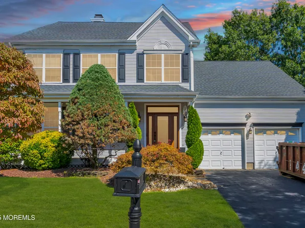 206 Anthony Court, Morganville, NJ 07751