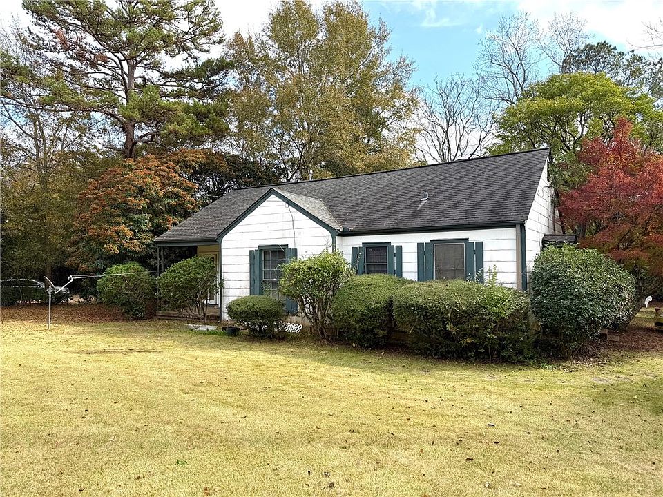 2nd image of 1154 Lakeview Dr