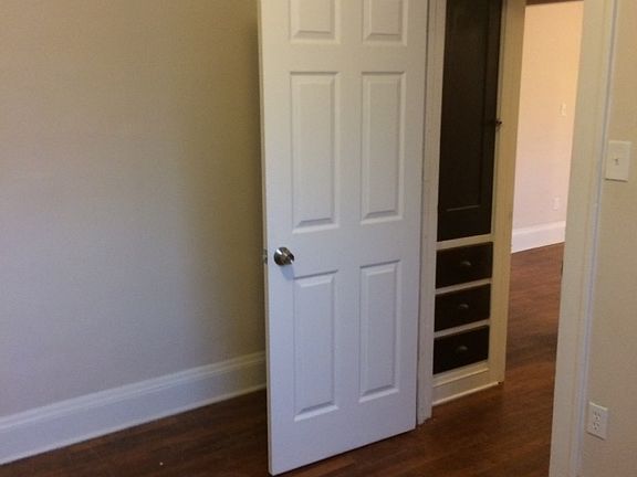 5th image of 2012 Baxterly Ave APT 25