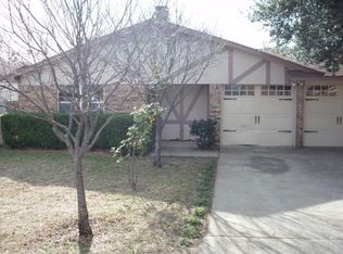 1624 Oak Tree Dr, Denton, TX 76209