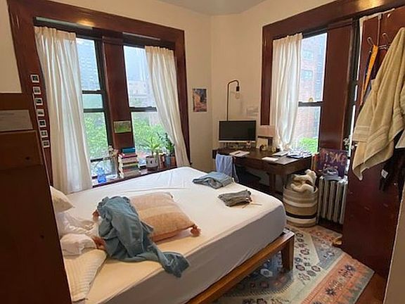 2nd image of 350 E 67th St #24A