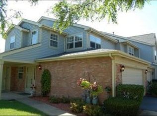 187 Golfview Dr, Glendale Heights, IL 60139