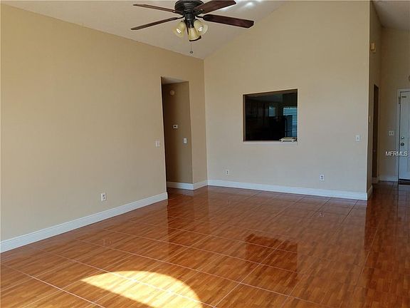 3rd image of 14905 White Magnolia Ct