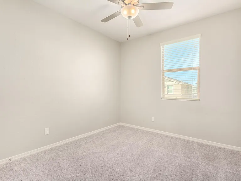 2570 S Quaintance St — Photo 33