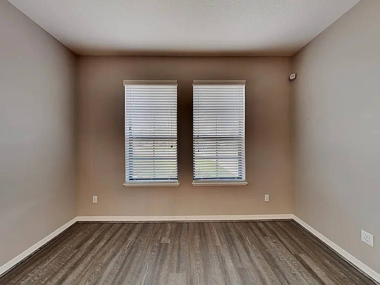 2131 Lacosta Pl — Photo 11