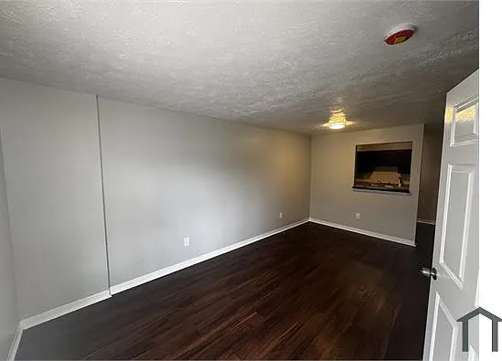 2821 Greenwood Ave #1 — Photo 2