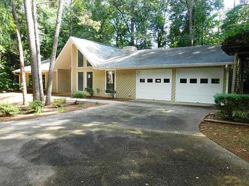 2nd image of 2132 S Cove Ct