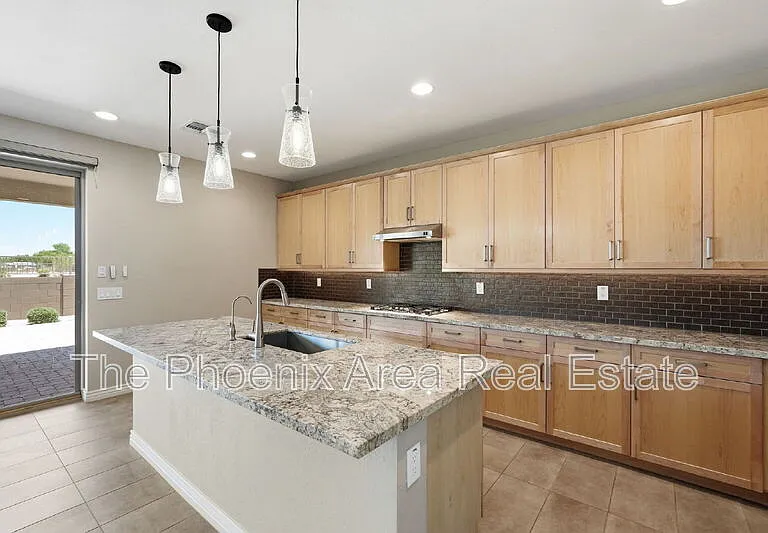 39725 N Hailey Ln — Photo 8