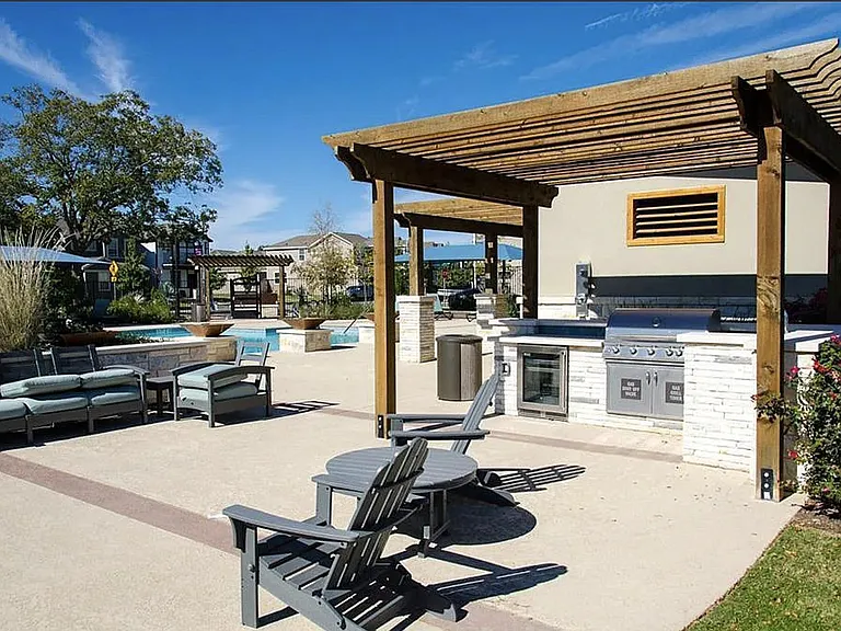 1740 Artesian Springs Xing — Photo 13
