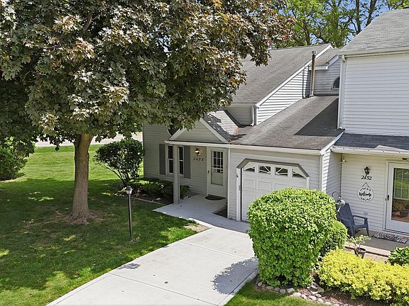 5th image of 2456 Bridgewater Dr