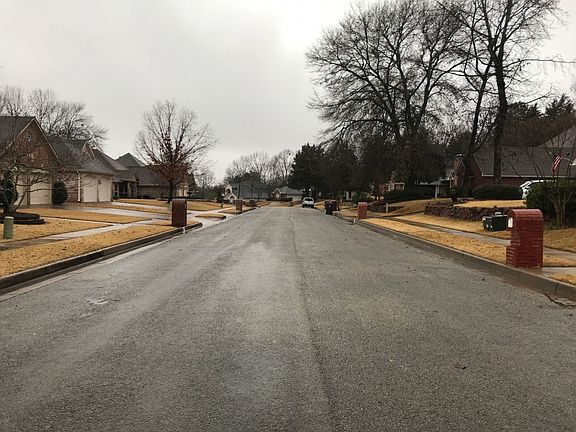 4th image of 624 Prestonwood Cir