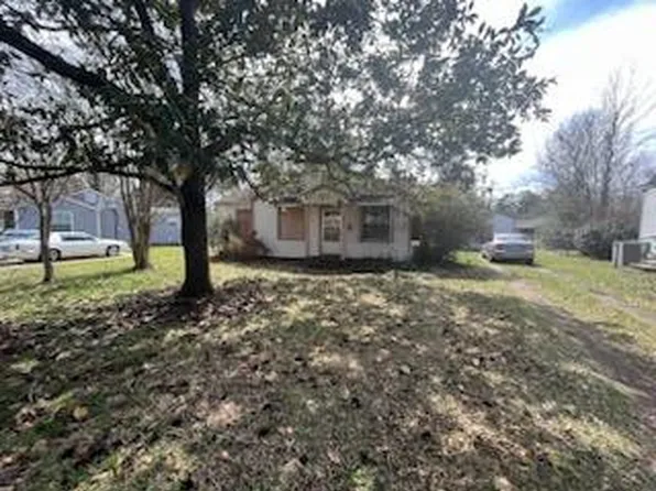 3904 Edgewood Rd, Natchez, MS 39120