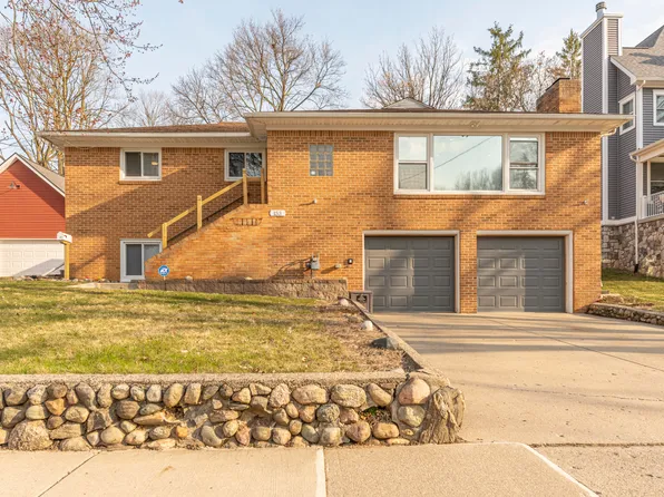 153 Van Buren St, Chelsea, MI 48118
