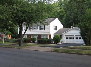 4331 Majestic Ln, Fairfax, VA 22033