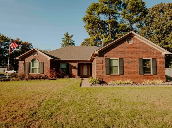2406 Redwood Dr, Benton, AR 72015