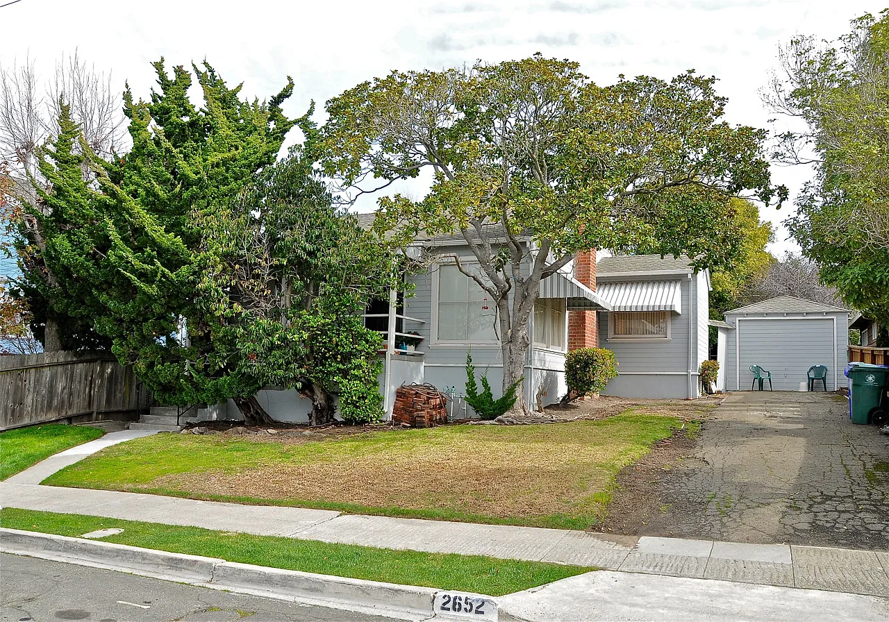 2652 Mira Vista Dr photo 1