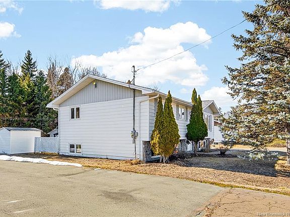 4th image of 78 Pascal Ave