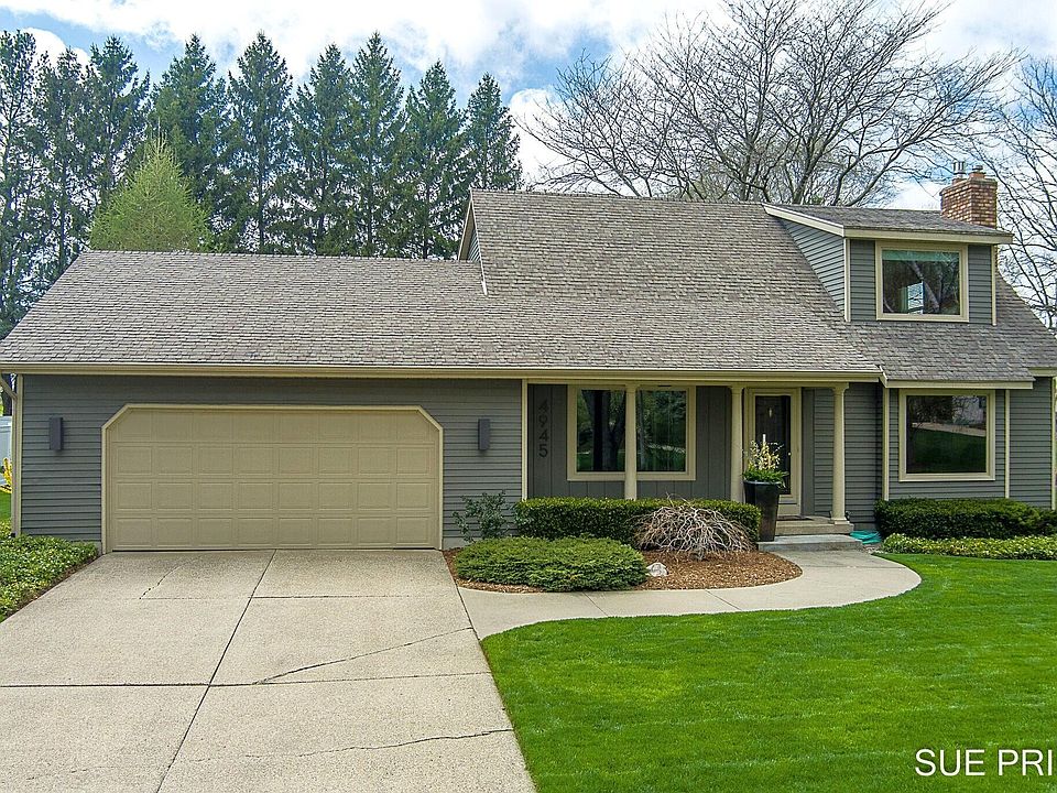 4945 36th Ave, Hudsonville, MI 49426 | Zillow