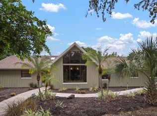 1204 Ballinger Rd, Lutz, FL 33548
