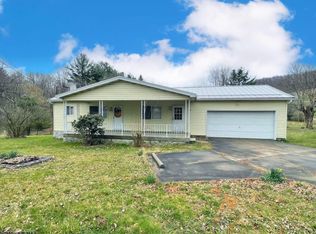 13 Brewer Rd, Morgantown, WV 26508