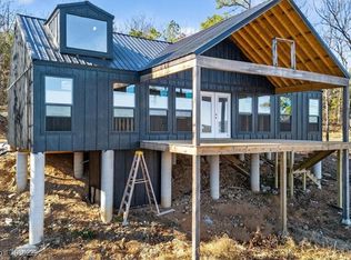 Walker Mountain Rd, Hodgen, OK 74939