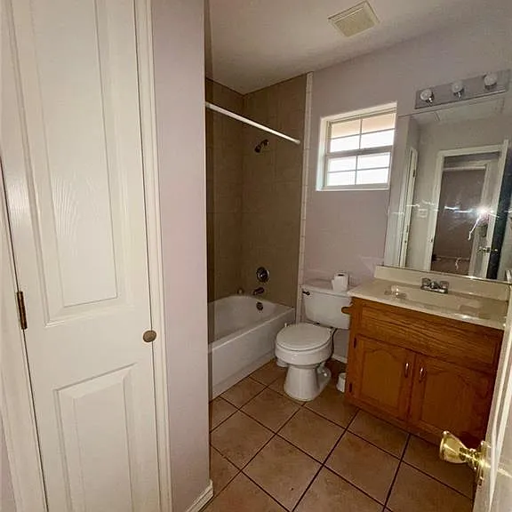 1804 S Linden St — Photo 10