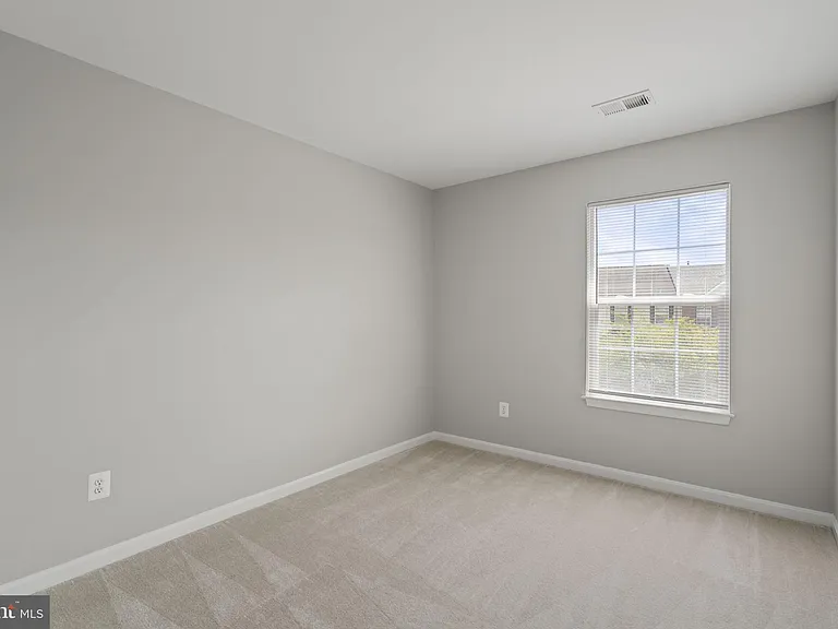1026 Longview Ln — Photo 22