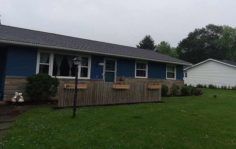 1st image of 2793 Meadowbrook Dr