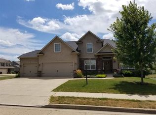 2524 W Carlisle Ln, Dunlap, IL 61525