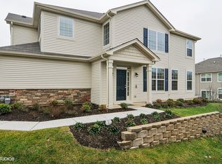 431 S Jade Ln, Round Lake, IL 60073