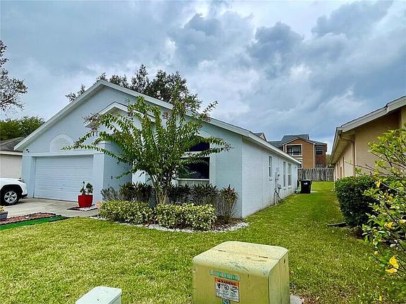3rd image of 7740 Wicklow Cir