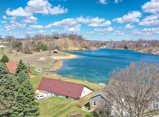 2608 E Lapoint Dr, Milford, IN