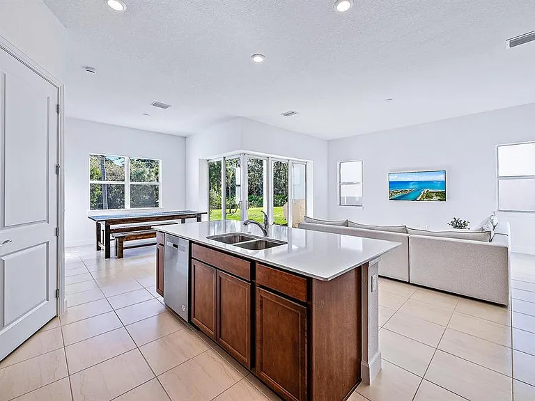 9775 SW Meridian Way — Photo 4