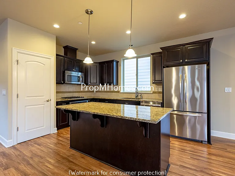 10655 SW Barber St — Photo 5