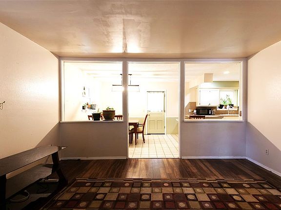5th image of 2804 N McMillan Ave