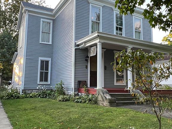 2nd image of 527 Steele St