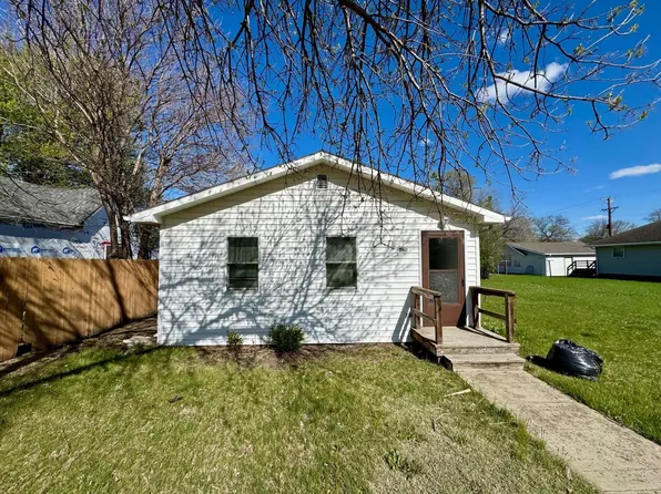 240 N 5th Ave, Lake Andes, SD 57356