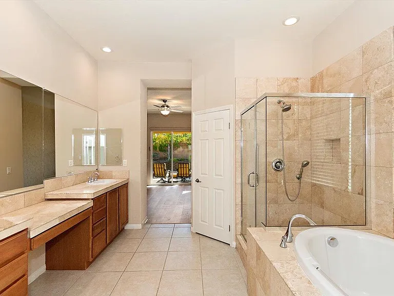 80215 Queensboro Dr #80215 — Photo 34