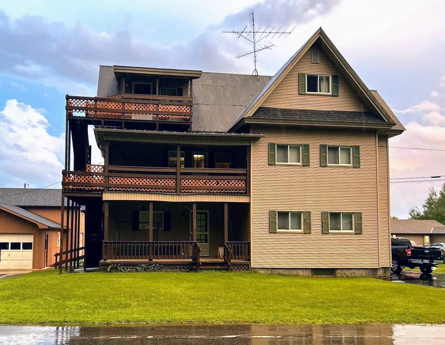 1 bed, 900 sqft, $1,150 — Photo 1