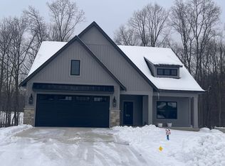 3359 Ravinewood Ct #13, Jenison, MI 49428