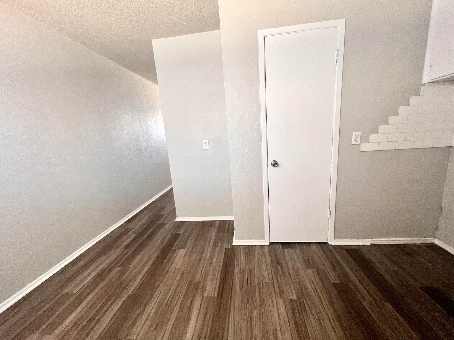 2 bed, 1.0 bath, 1488 sqft, $725 — Photo 4