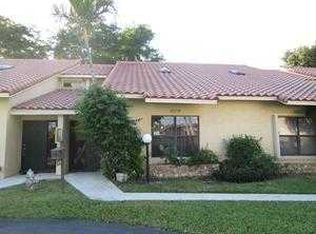 8576 Shadow Ct, Coral Springs, FL 33071